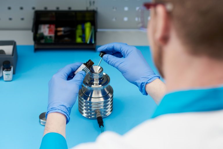Maintenance to K-Patents refractometer